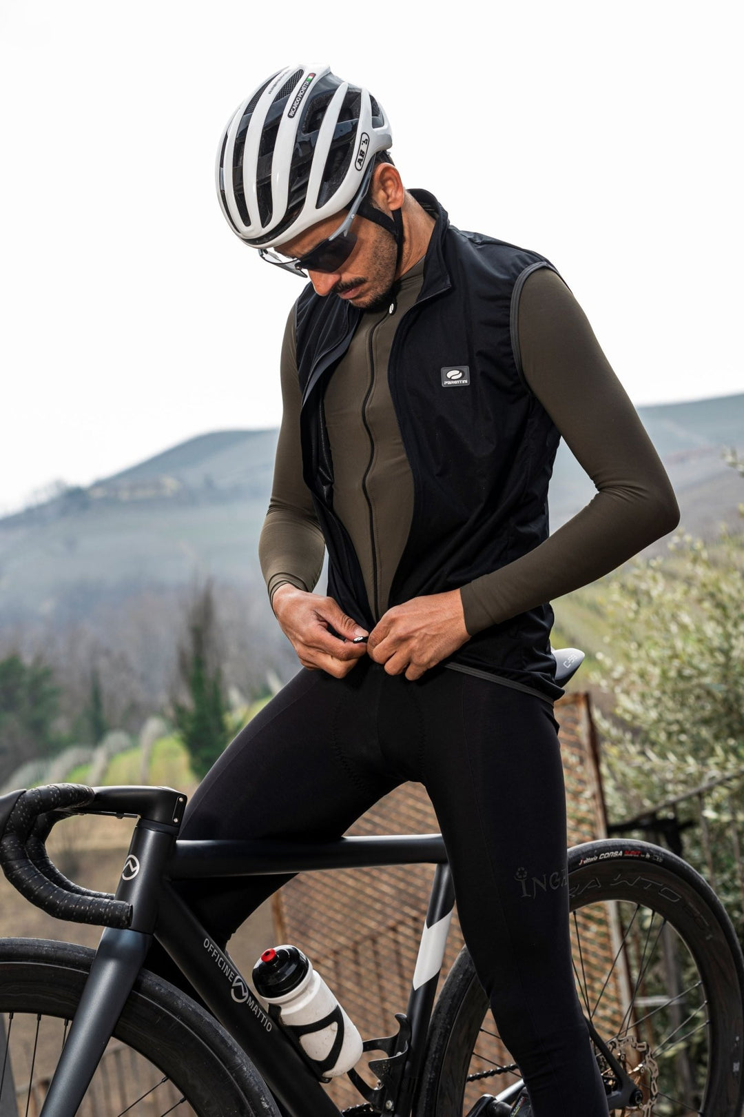 de Perfecte Combinatie: UNICA Long Sleeve en K-Dry Aero Windvest - Brakeaway